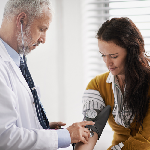 ¿Por qué es importante hacerte chequeos médicos anuales?